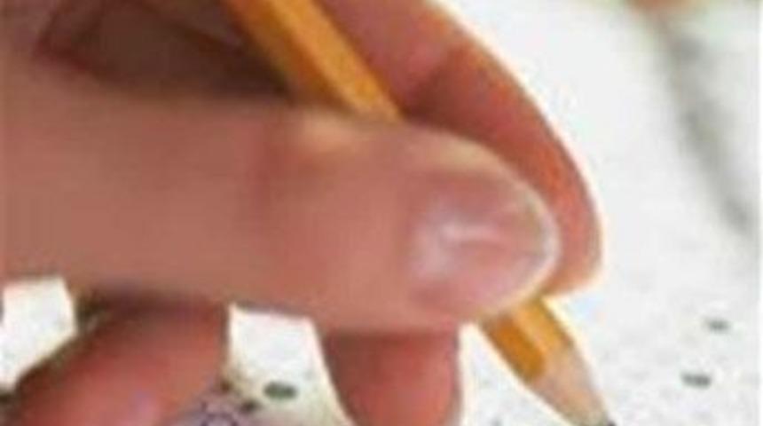 Binlerce &ouml;ğretmen adayı kadro peşinde