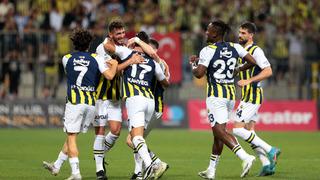 Olaylı maçta Fenerbahçe Moribor'a gol oldu yağdı! Sarı-Lacivertiler play-off'a yükseldi, rakip Twente oldu!