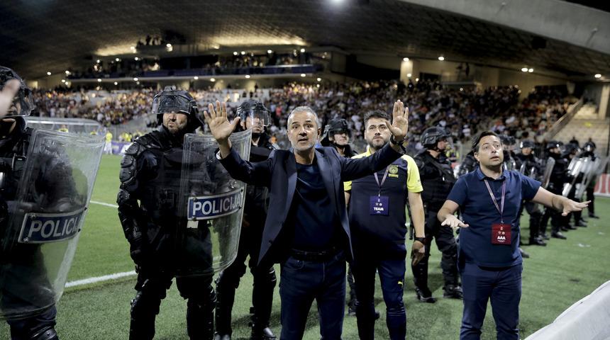 SON DAKİKA: İsmail Kartal Moribor maçında yaşananlar sonrası sert konuştu! "Taraftarlarımıza haksızlık yapıldı, doğru bulmuyorum"