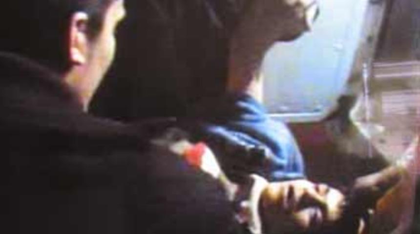 Halı sahada kavga: 1 &ouml;l&uuml;, 2 yaralı