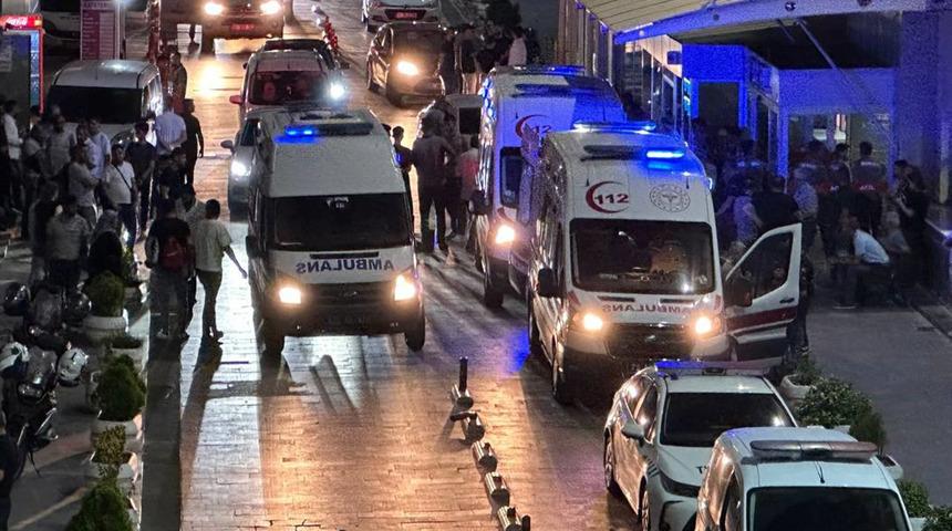 İki aile birbirine girdi, 41 kişi yaralandı! Batman'da ortalık savaş alanına döndü: Taşlar, sopalar, bıçaklar konuştu