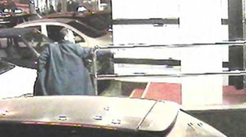 İntikam i&ccedil;in bar kurşunladı, eşini &ouml;ld&uuml;rd&uuml;