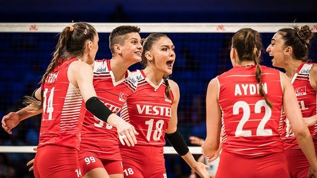 TÜRKİYE İSVEÇ VOLEYBOL MAÇ SONUCU! Türkiye İsveç voleybol maçı saat kaçta, hangi kanalda? Filenin Sultanları yıktı geçti!