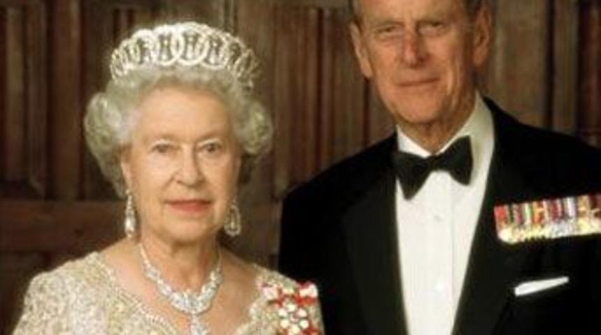 Kraliçe Elizabeth Türkiye'den ayrıldı