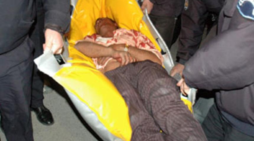 Karı koca &ccedil;ocuk y&uuml;z&uuml;nden birbirini bı&ccedil;akladı