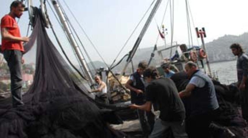 Didim'de balık &ccedil;iftlikleri sorunu devam ediyor.