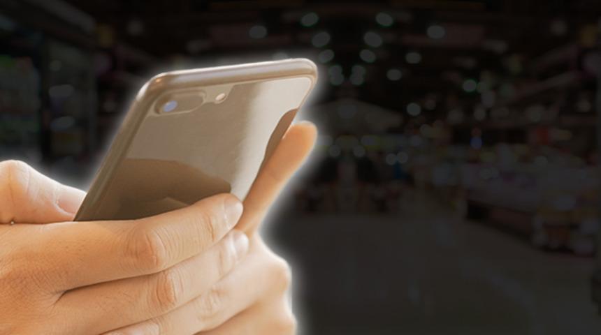 Eşine verdiği eski telefonu başına dert açtı! Kadın, şoke eden gerçeği böyle öğrendi