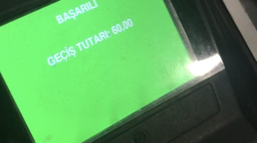 Metrobüste kredi kartı vurgunu; 3 katı fiyat alınıyor