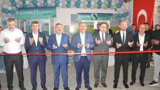 Bu markette para geçmiyor, açılışı yapıldı