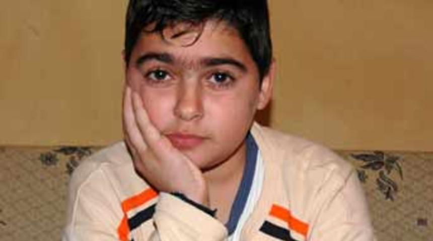 Burhan k&ouml;r olmaktan kurtuldu