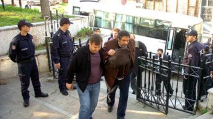 Sedef&ccedil;i, "lazer pointli dinleme &ccedil;anağı" ile yakalandı