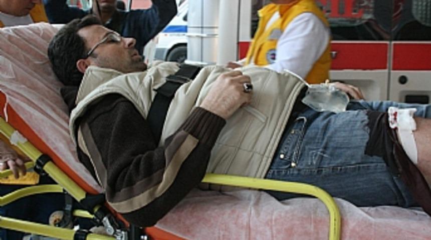 Parasını alamayan iş&ccedil;i patronunu bı&ccedil;akladı