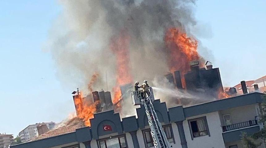 Ankara'da korku dolu dakikalar! Yangın kısa sürede yayıldı
