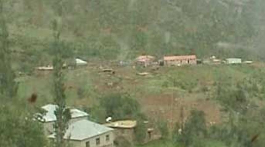 Akt&uuml;t&uuml;n Jandarma Sınır B&ouml;l&uuml;g&uuml;'nde yaralar sarılıyor