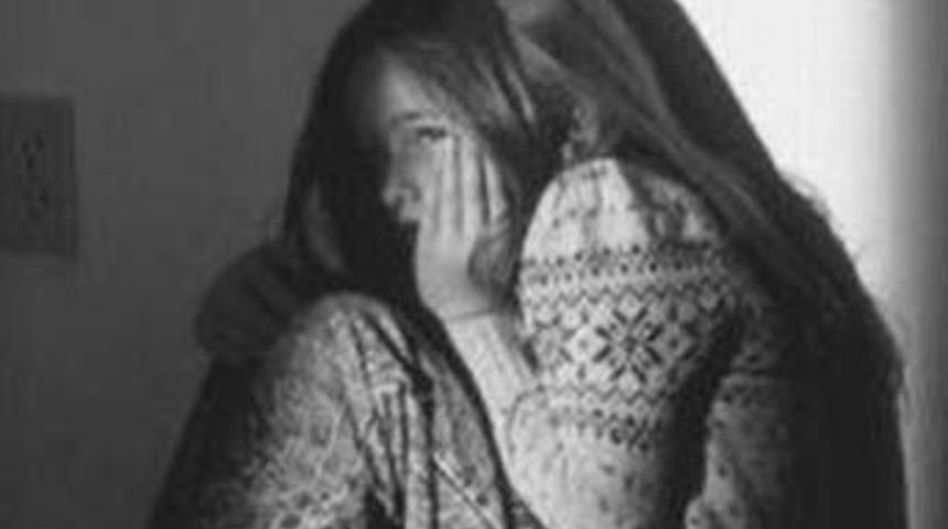 Engelli &ccedil;ocuğa tecav&uuml;z