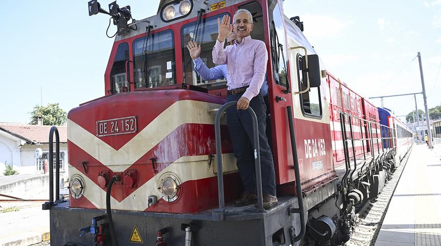 SON DAKİKA | Sirkeci-Kazlıçeşme hattı! Bakan Uraloğlu açıkladı 'Yıl sonuna kadar...'