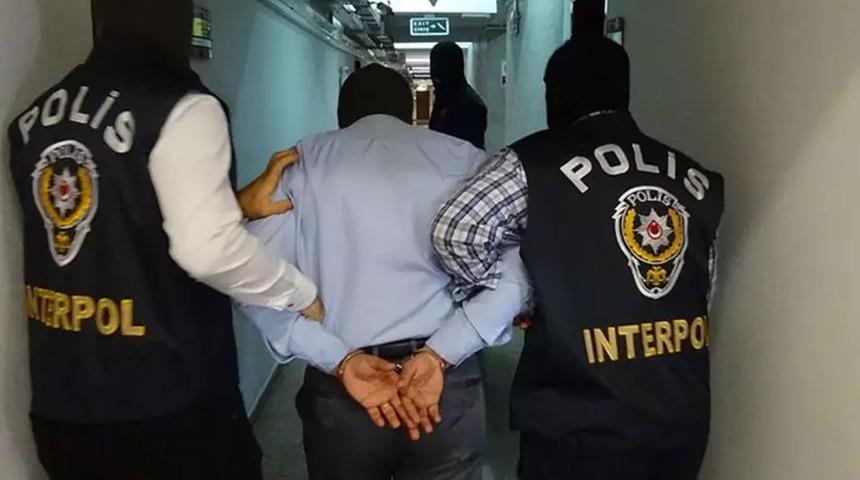 SON DAKİKA | Bakan Yerlikaya 'Dünyanın neresinde olursa olsunlar kaçamayacaklar' diyerek duyurdu