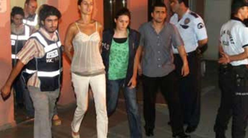 Tuğba &Ouml;zay tahliye oldu