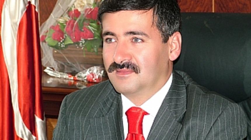 &Ccedil;ubuk Belediye Başkanı yargı kararıyla AKP'ye d&ouml;nd&uuml;