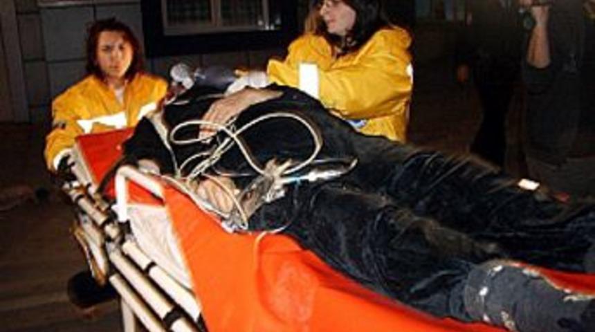 G&uuml;r&uuml;lt&uuml; yapan kiracısını uyarmaya gitti, &ouml;l&uuml; bulundu