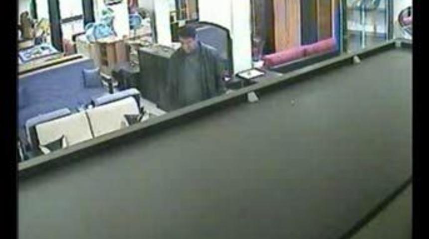 Soygun saniye saniye görüntülendi