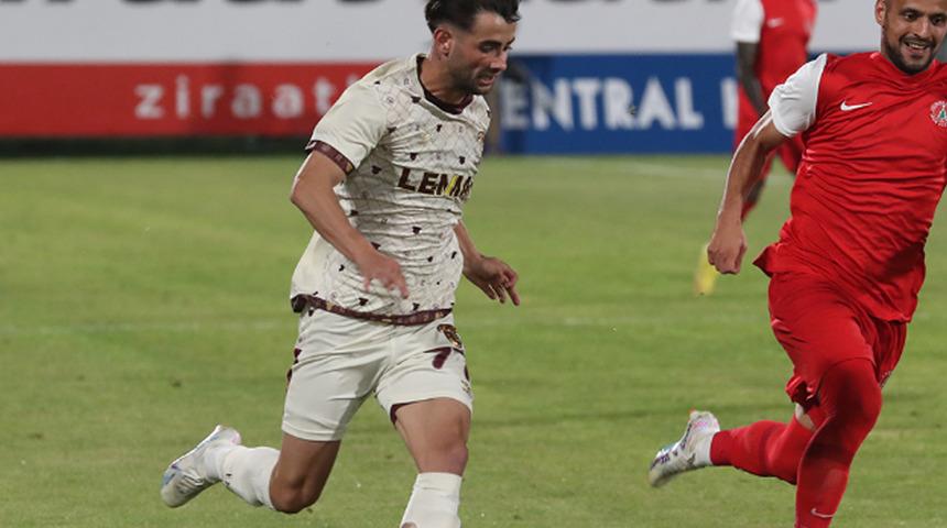 Göztepe puanla tanıştı