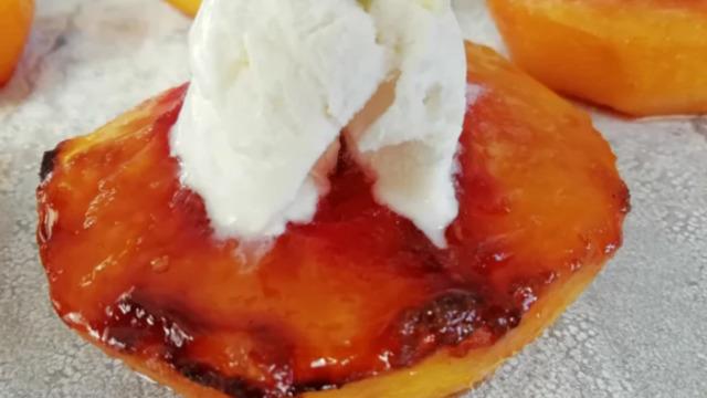 Farklı lezzet arayanlara nefis şeftali tatlısı tarifi! Leziz şeftali tatlısı nasıl yapılır, malzemeleri neler?