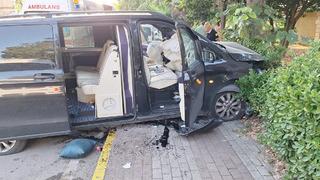 Kocaeli'de tur minibüsünün freni boşaldı! 5'i turist 6 yaralı