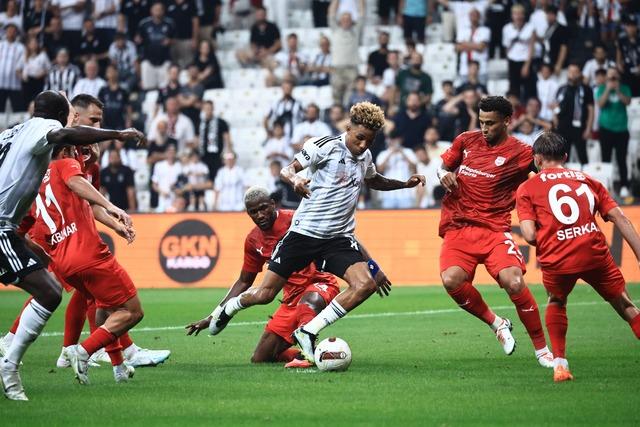 640xauto - Erman Toroğlu, Beşiktaş - Pendikspor maçının devre arasında çılgına döndü! 'Bu nedir abi ya?'