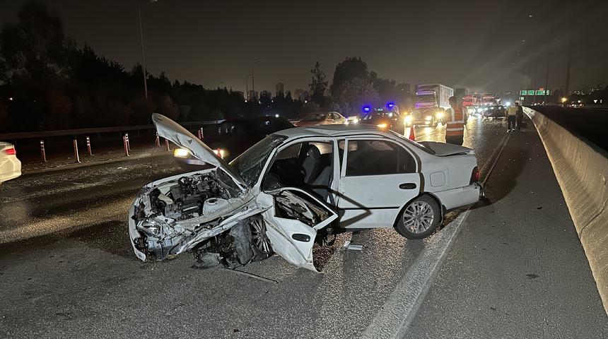 Adana'da iki otomobilin çarpıştığı kazada 1 kişi yaralandı