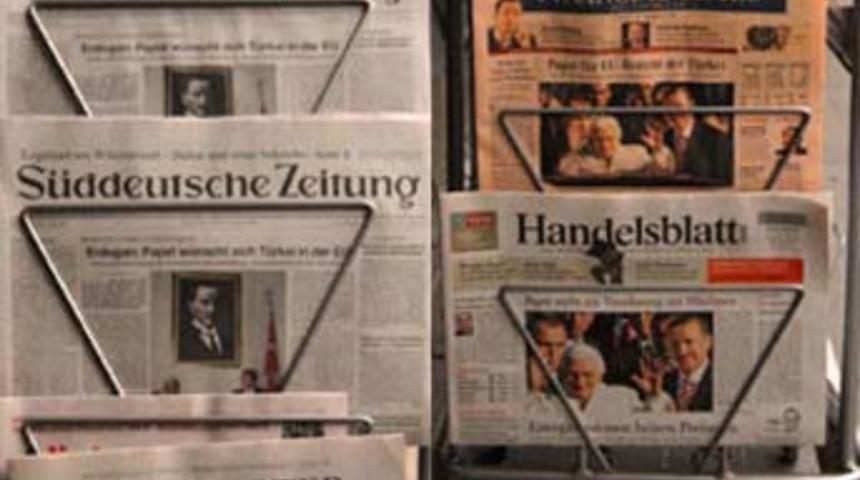 D&uuml;nya T&uuml;rkiye'yi konuşuyor: "Kurtarmaya ihtiya&ccedil; var"