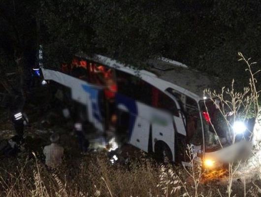 Yozgat'ta yolcu otobüsü şarampole uçtu! Çok sayıda ölü ve yaralı var