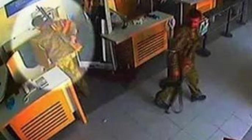 Rus askerlerinin banka yağması