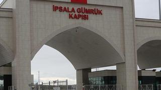 SON DAKİKA | Yangın nedeniyle geçişe kapatılmıştı... Bakanlık duyurdu: İpsala Sınır Kapısı yeniden hizmet vermeye başladı