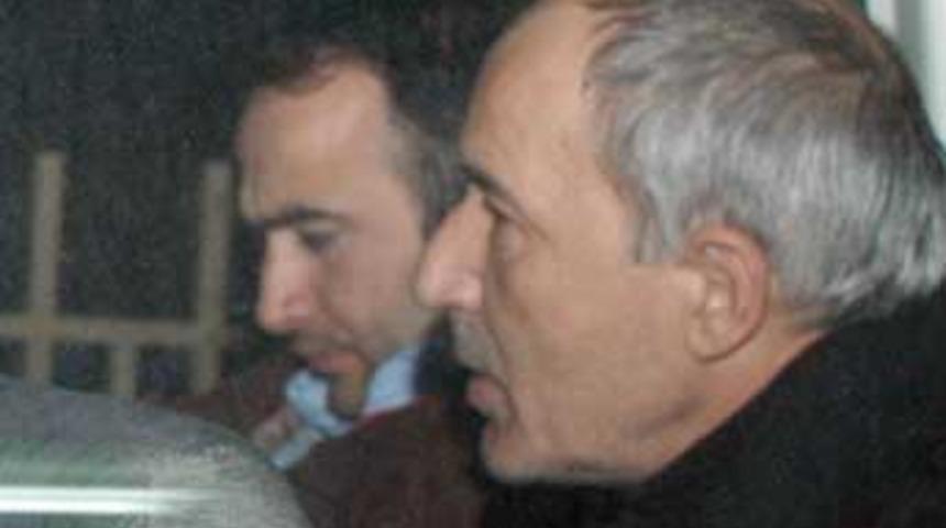 33 kişinin sorgusu s&uuml;r&uuml;yor