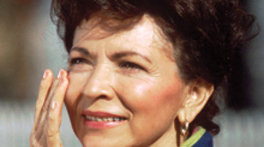 Annenizin Y&uuml;z&uuml; Işıldasın