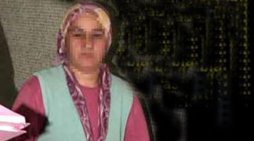 Kocasını k&uuml;l tablası ile &ouml;ld&uuml;rd&uuml;