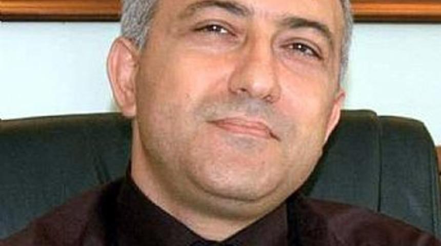 Polis memuru i&ccedil;in arkadaşları dua ediyor