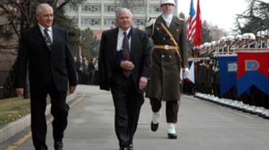 Gates: "Operasyon kısa s&uuml;rmeli"