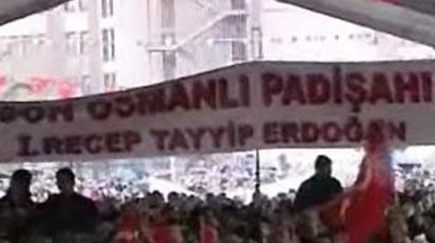 Metrob&uuml;s a&ccedil;ılışında tartışılacak afiş