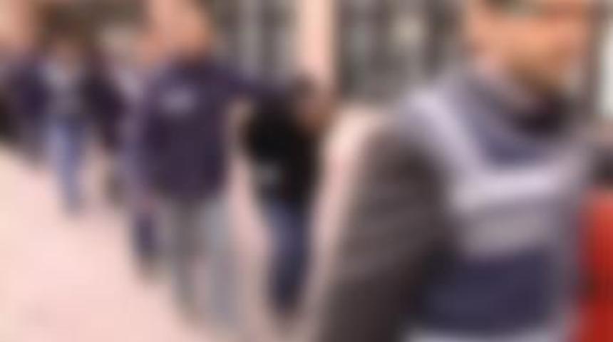 İzmir'de Konak Belediyesi'ne şok operasyon