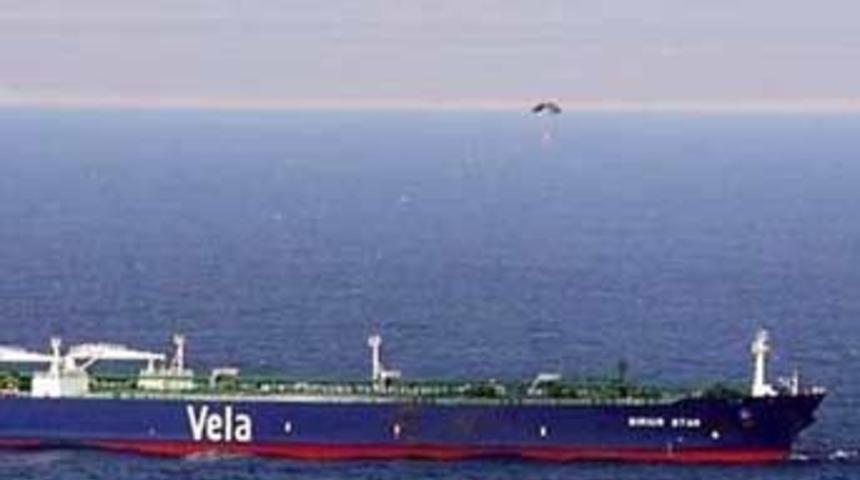 Korsanlar ABD gemisine saldırdı