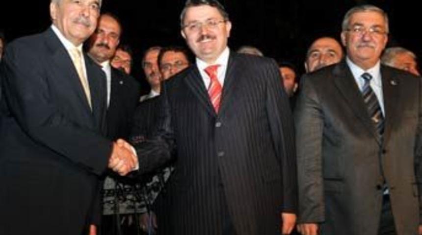 H&uuml;k&uuml;met ile sendikalar anlaştı