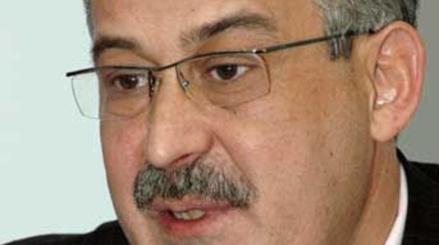 Rekt&ouml;r&uuml;n yatak odasından servet &ccedil;ıktı