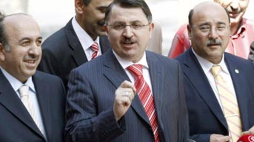 H&uuml;k&uuml;met geri adım atmıyor