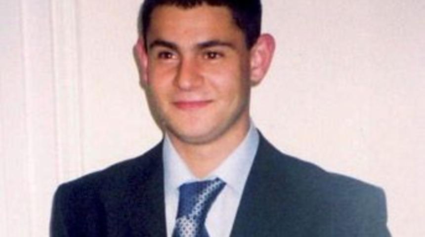 &Ouml;ld&uuml;r&uuml;len İngiliz askerlerinden biri T&uuml;rk