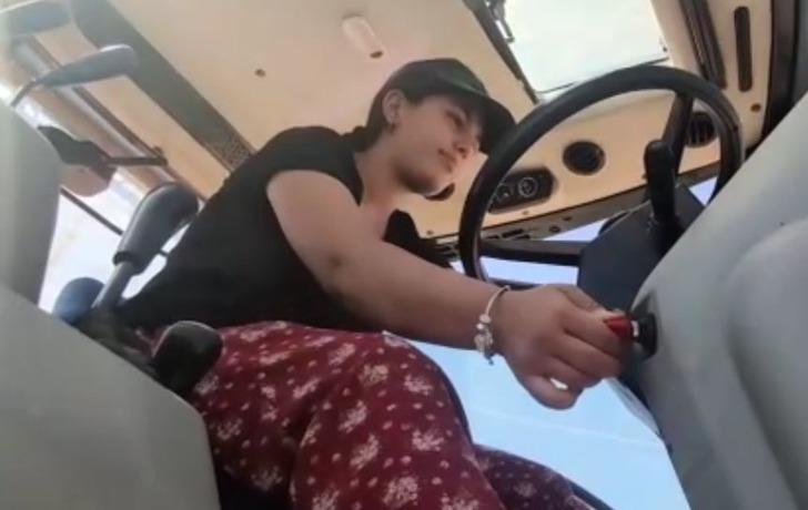 Köyün 'hanımağası' Helin Ekici tıp öğrencisi oldu! Tarlada erkeklere taş  çıkartıyor