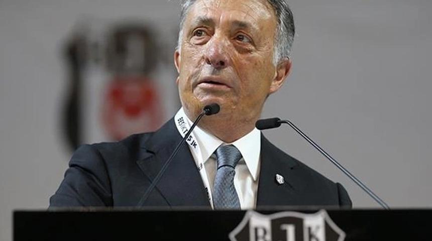 Beşiktaş - Pendikspor maçının 90+4. dakikasında olay! Önce saha karıştı, sonra tribünler yönetimi istifaya davet etti...