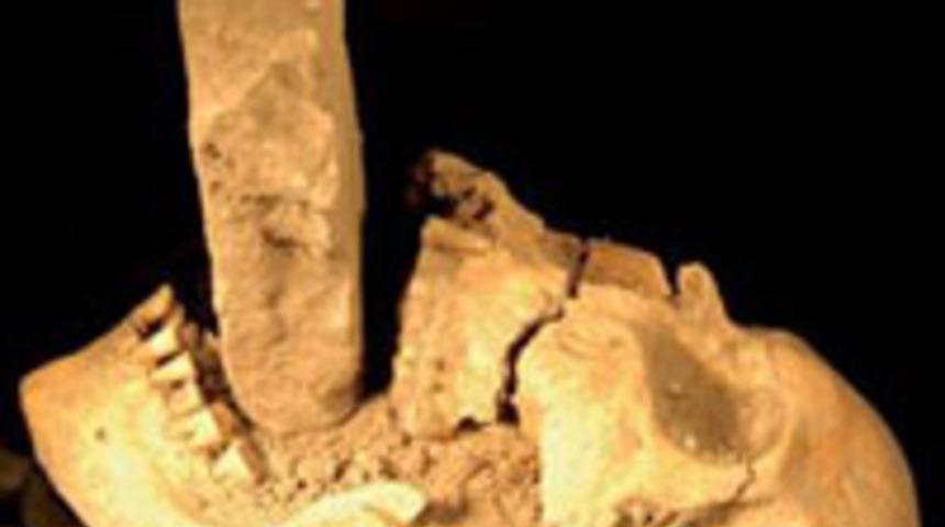 Mezardan vampir çıktı