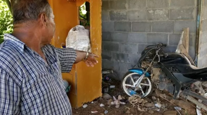 Tuvaletini yapmak istedi! 82 yaşındaki adam tuvalet ararken eşek arılarının hedefi oldu